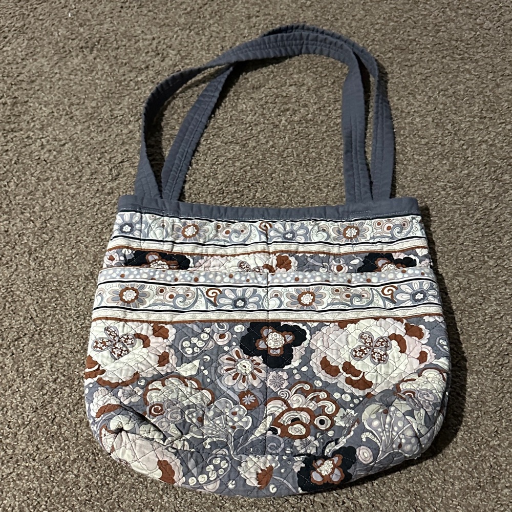 Elegant Floral Quilted Shoulder Bag - Gray and‎ Brown